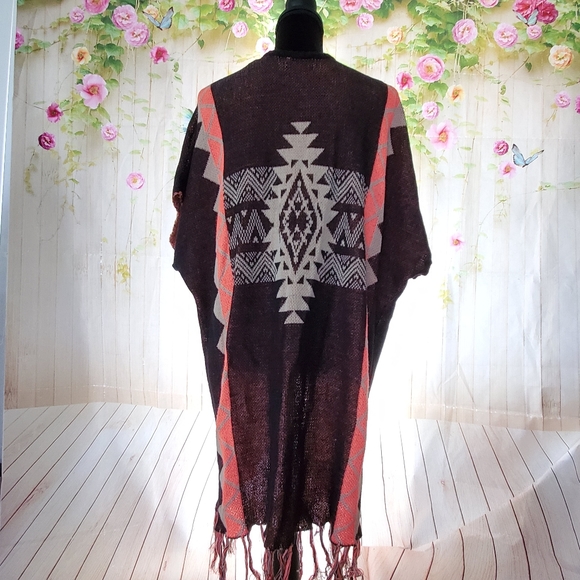 Perch tribal printed fringe kimonos wrap - Picture 3 of 8